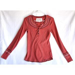 Aventura Women's Long Sleeve Red Top Buttons size Small